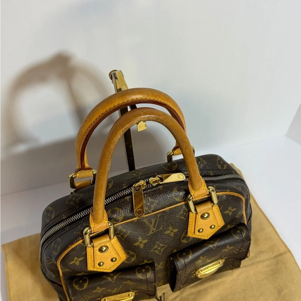AUTHENTIC Louis Vuitton Monogram Manhattan PM